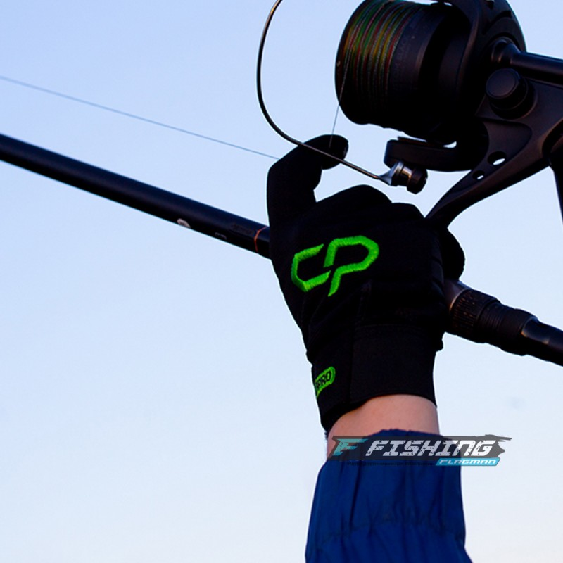 Перчатка Carp Pro для силового заброса правая Art: CPCGR